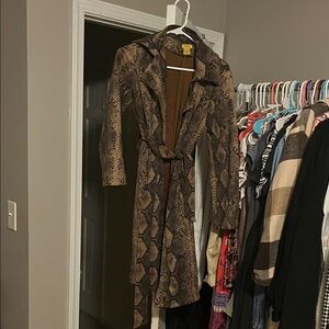 Women’s Snakeskin Print Brown/Tan Soft Coat